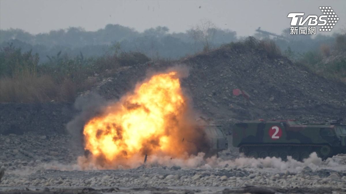 戰力強!Altius-600M攻擊無人機首次實彈射擊 精準命中目標