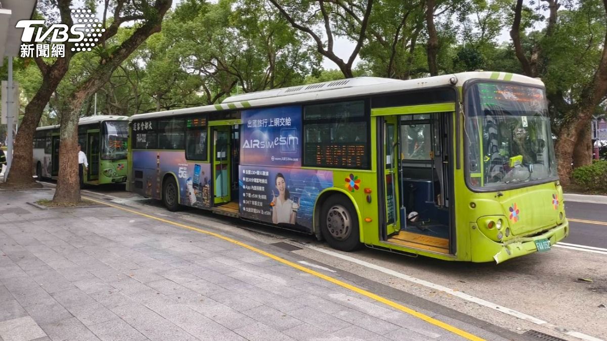 快訊/北市松山區4公車連環事故 3乘客受傷送醫