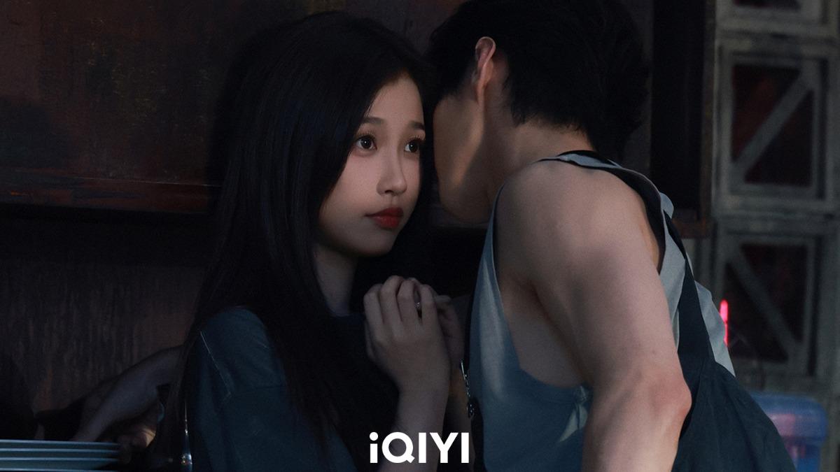 偽骨科暴紅!《雙軌》虞書欣「獻吻無血緣哥哥」 兄妹戀登頂排行