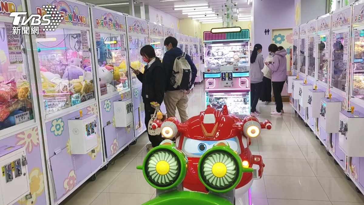 台南超商沒極限!賽車、太鼓達人搬進門 永大路掀「大店」戰火