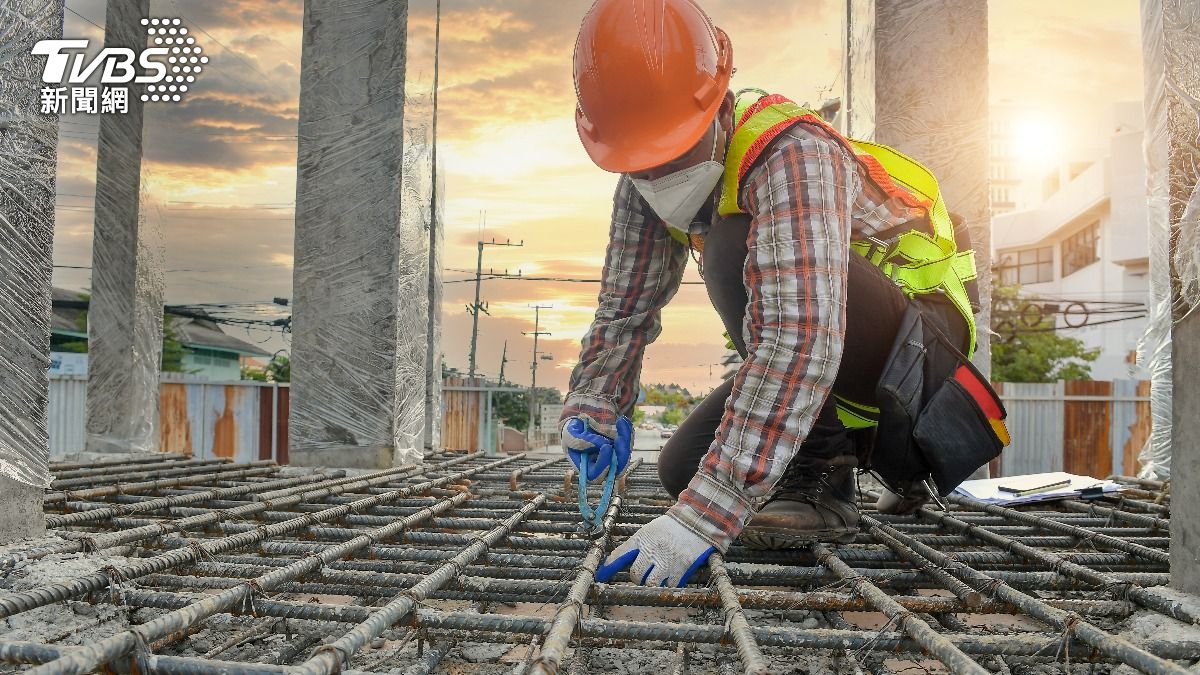 首爾地鐵施工鋼筋坍塌 七活埋逃出五人 一死一傷