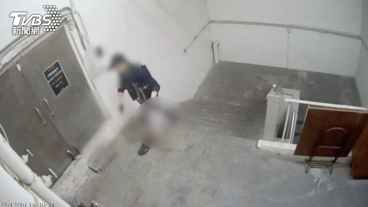 北捷中山砍人/張文爆不想死?紙箱消失才墜樓 員警3關鍵打臉