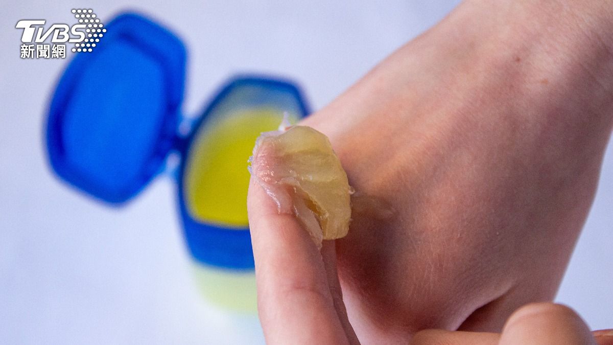 凡士林「12項隱藏功能」超實用!竟還能卸妝 藥師籲:4情況別用