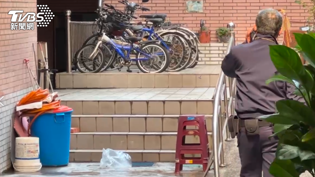 台南姊弟戀衝突！男友「潑硫酸、持刀自傷」　倒臥血泊死亡