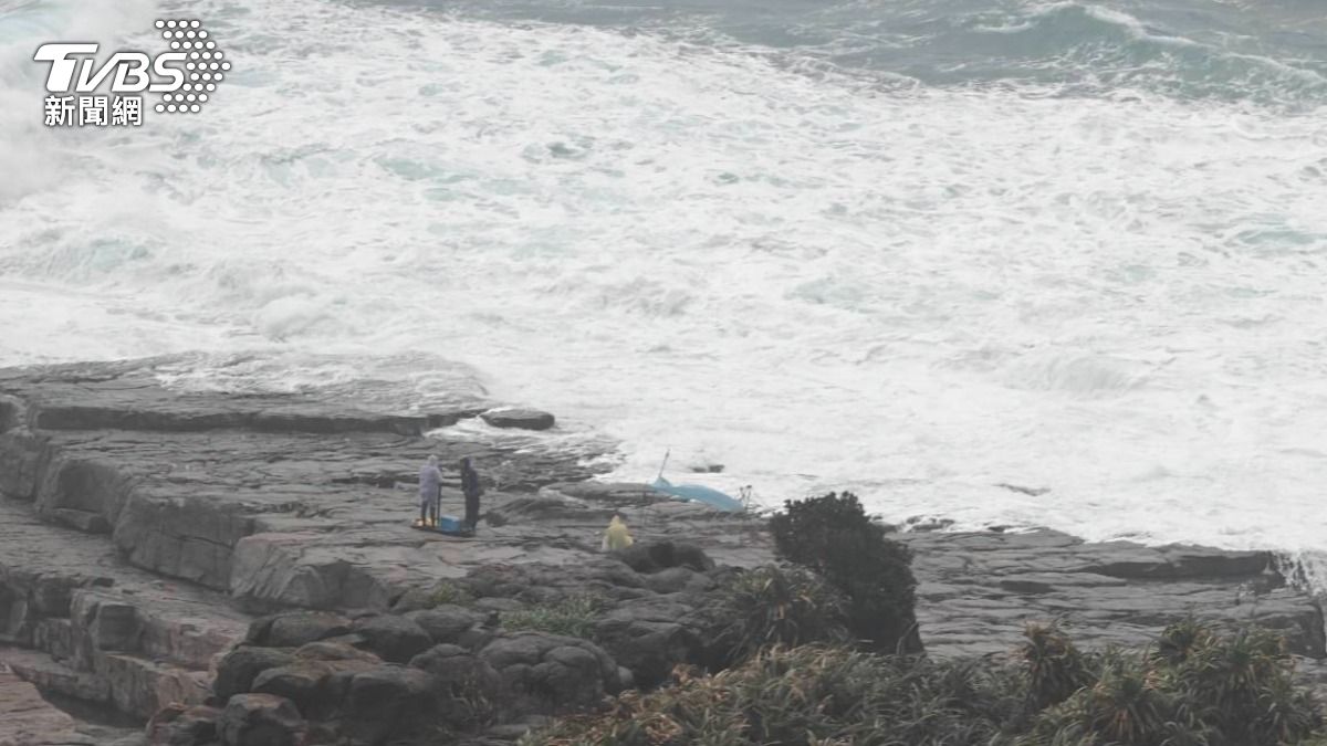 快訊/貢寮釣魚出事!他轉頭「隔壁不見了」 42歲男落海失蹤