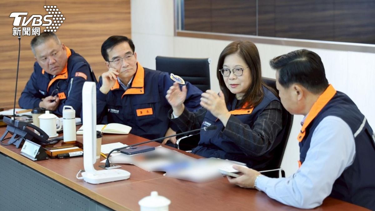 共軍圍台軍演結束前　管碧玲被直擊吃大餐