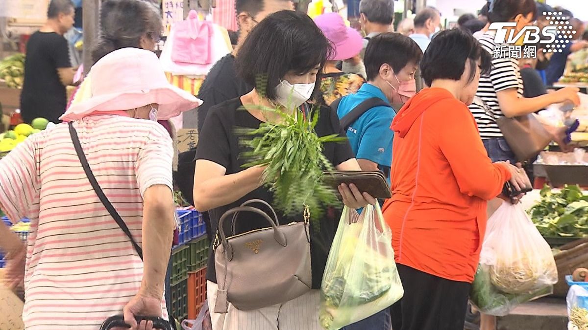 雙薪家庭年存40萬「20年可退休」 專家揭理財3招抗通膨