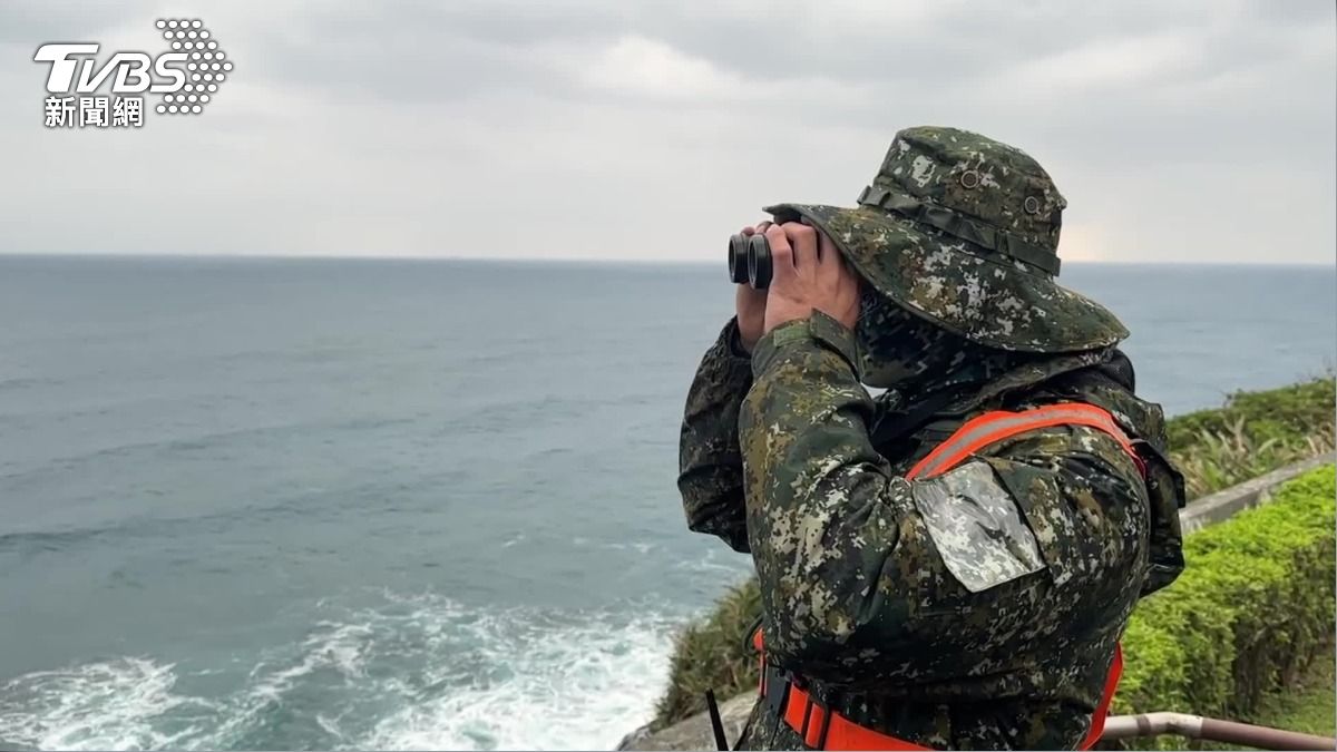 Taiwan F-16V pilot search continues despite rough seas