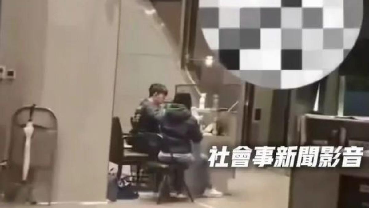 仇警慣犯又來!中年男持手機衝北市刑大錄影 遭制止嗆:拍美食而已