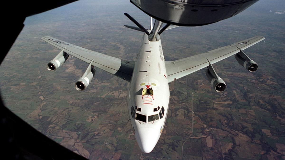 美軍「核活動偵查機」突起飛! 網憂:美俄核條約快到期