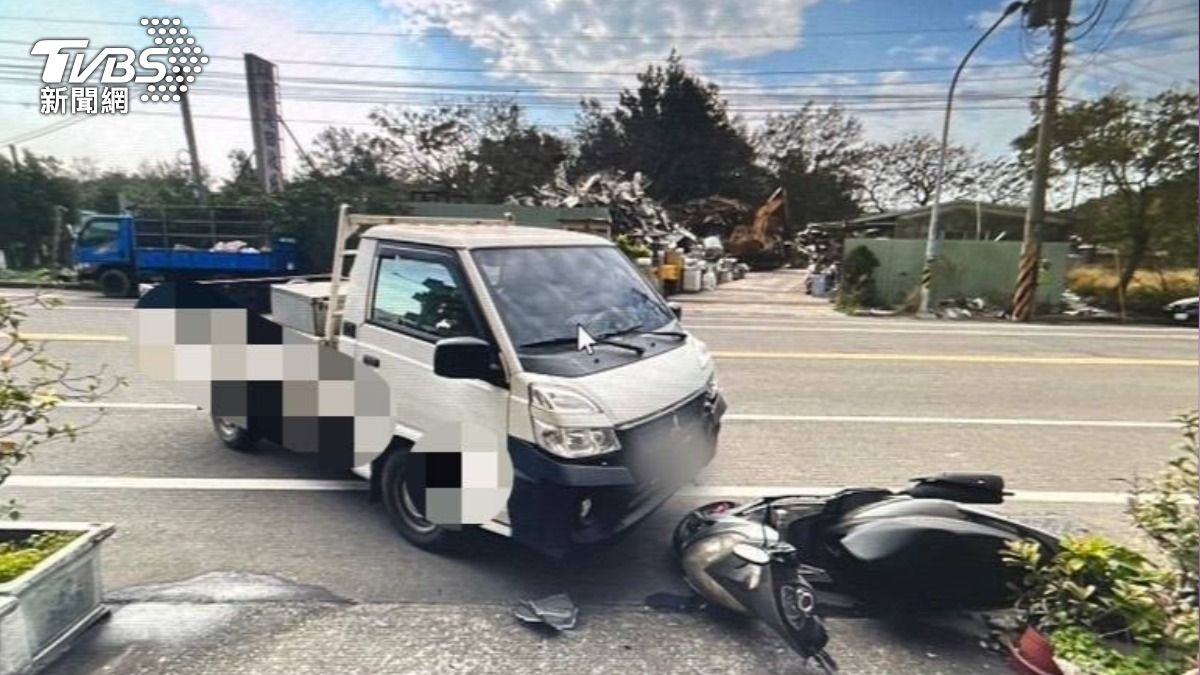 苗栗男倒車占車道!駕駛跨雙黃線急閃 慘釀對向騎士失控撞死