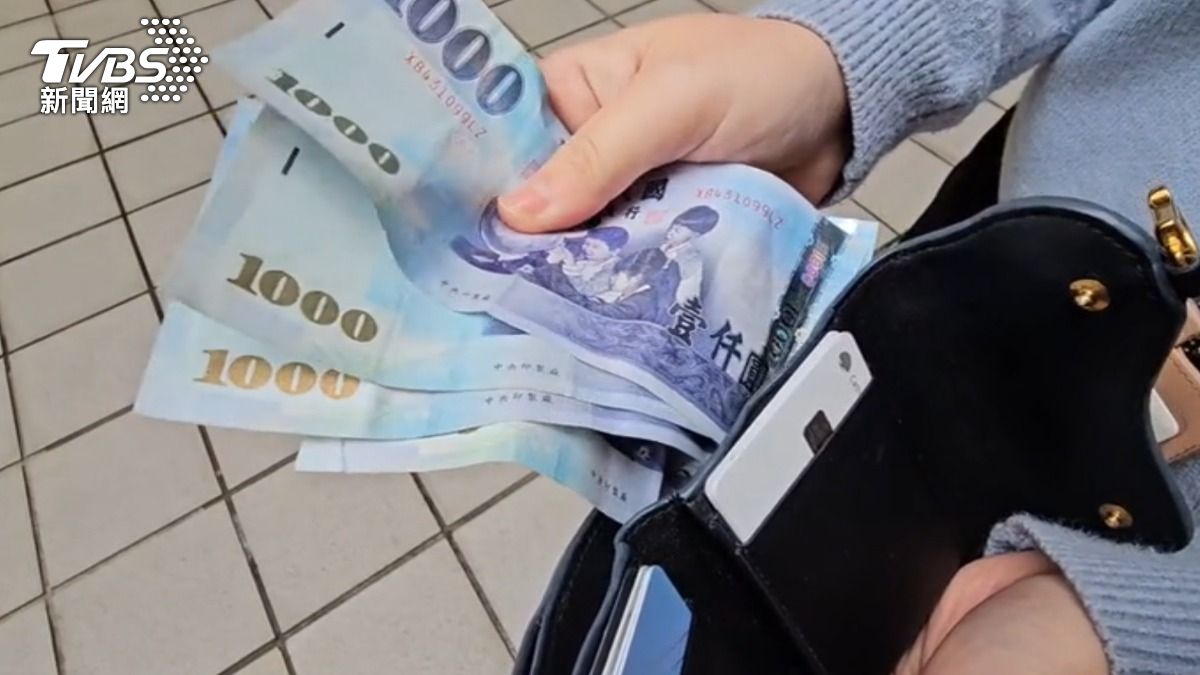 港「錢包黨」詐騙重出江湖! 故意丟錢包誆「錢少了」勒索