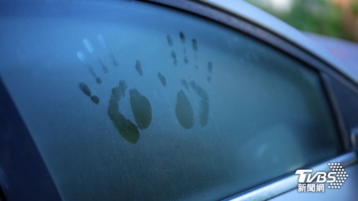 大馬情侶車內吃播遇歹徒！兩人被迫當場性行為　女還慘遭性侵