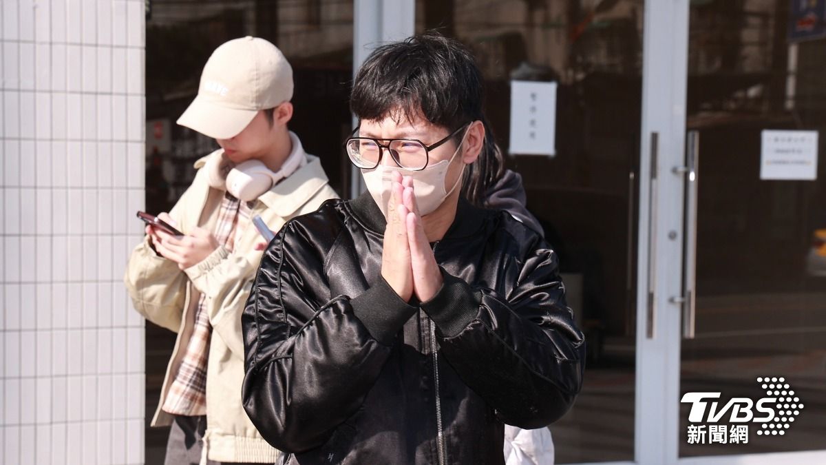 逸祥來見曹西平最後一面。(圖/黃城碩攝) 圖/逸祥來見曹西平最後一面。(TVBS 提供)
