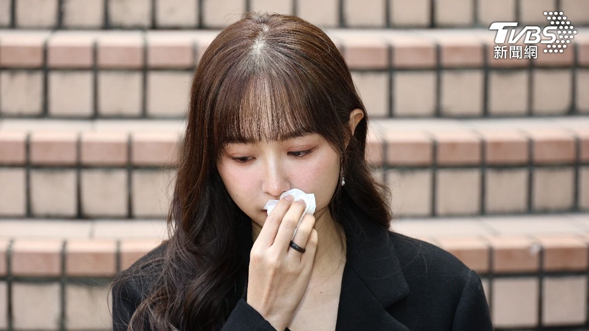 快訊/洪詩首露面哭了!被指「家庭無愛」無法忍受 媽媽不捨發聲