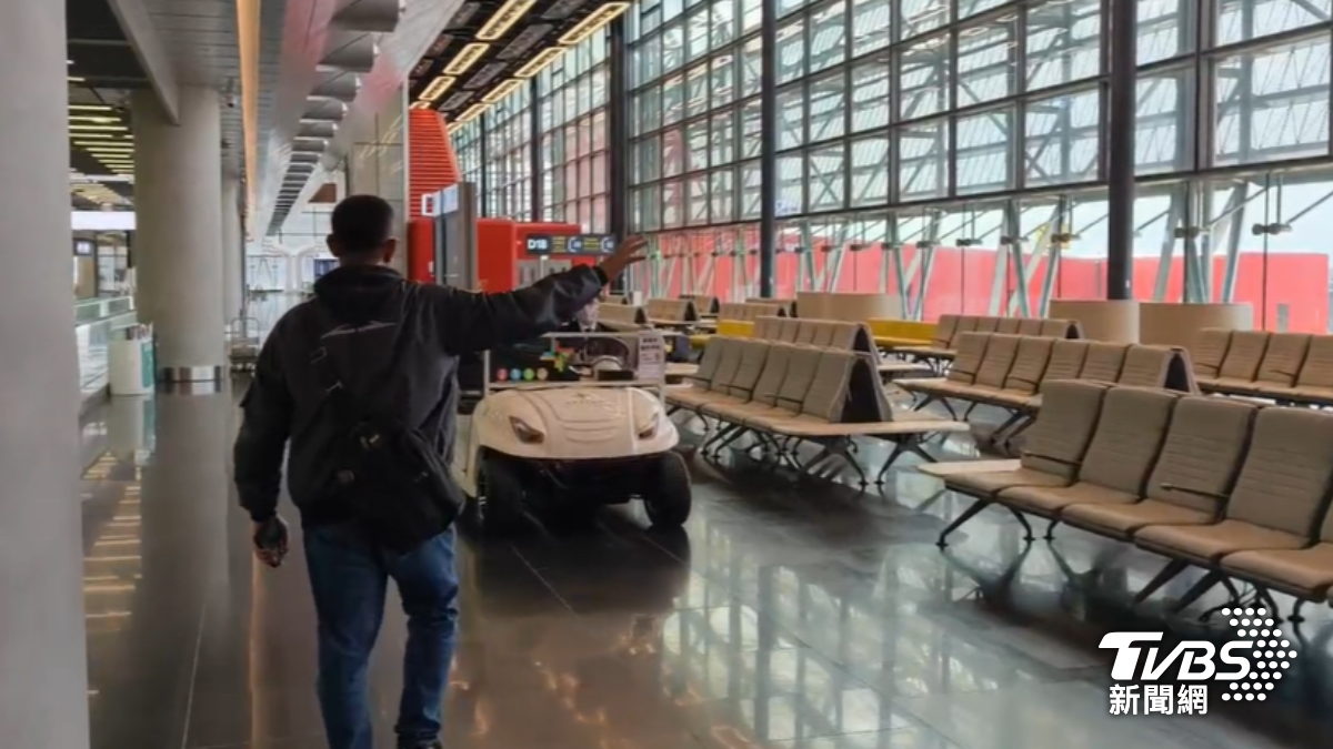 桃機三航登機門啟用!旅客嘆走太遠 如來不及可攔「這車」搭乘