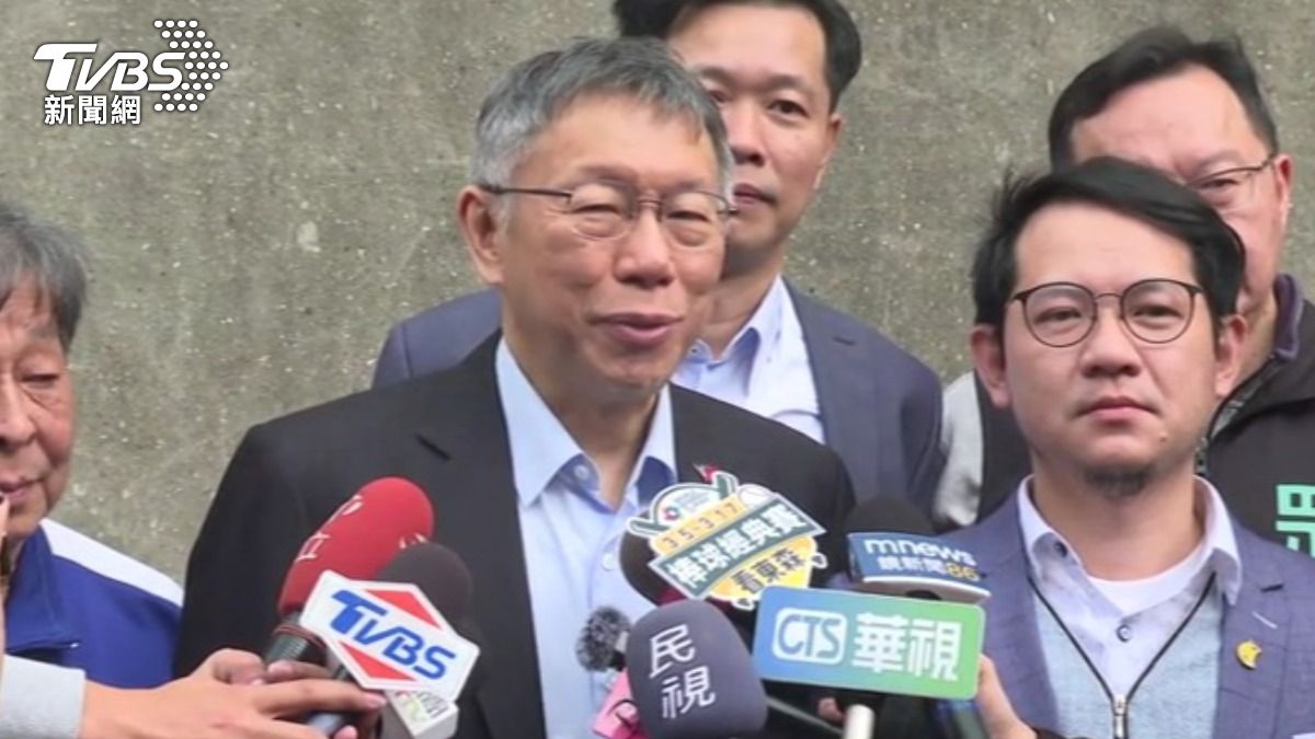 拒當小藍「做出市場區隔」 柯文哲「校正回歸」調整民眾黨路線