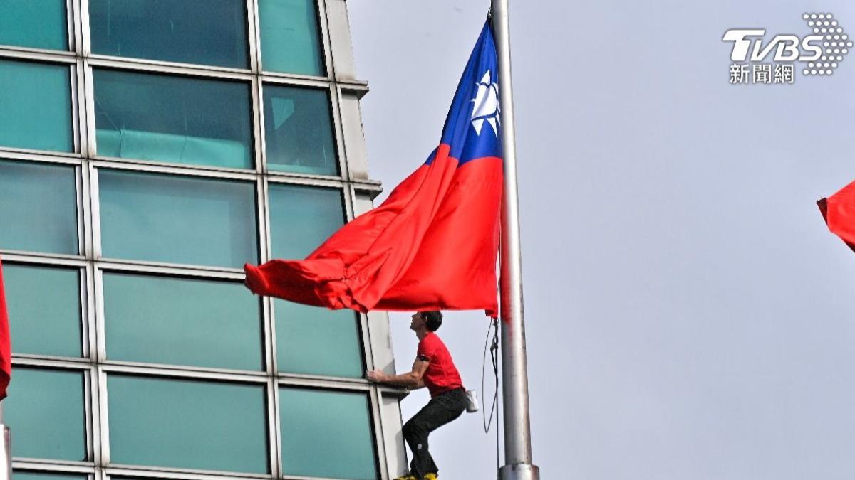 [新聞] 霍諾德被轟了！Netflix直播101生死瞬間　 - 八卦 - PTT.BEST 批踢踢爆文