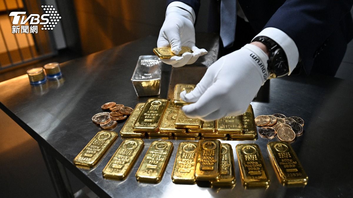 金價瘋了!1oz創16萬元新高 分析師曝「還沒到頂」:18萬不是夢