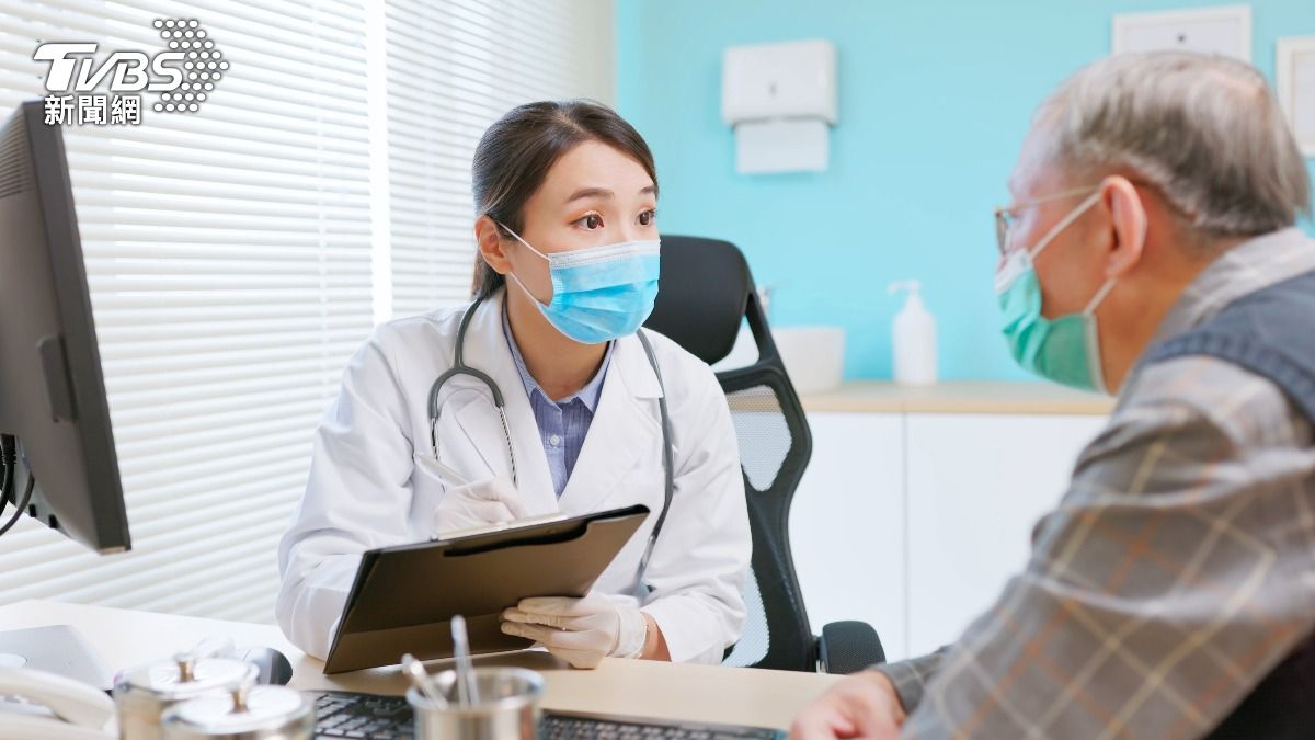 診所為何只收現金?網酸「活在80年代」 醫曝3痛點:不是逃漏稅