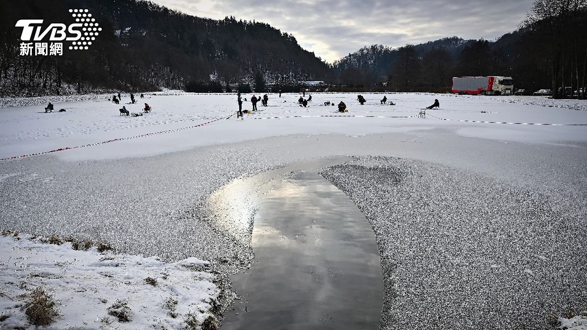 踏進零度仙境!斯洛維尼亞冰雪王國奇幻秘境曝光