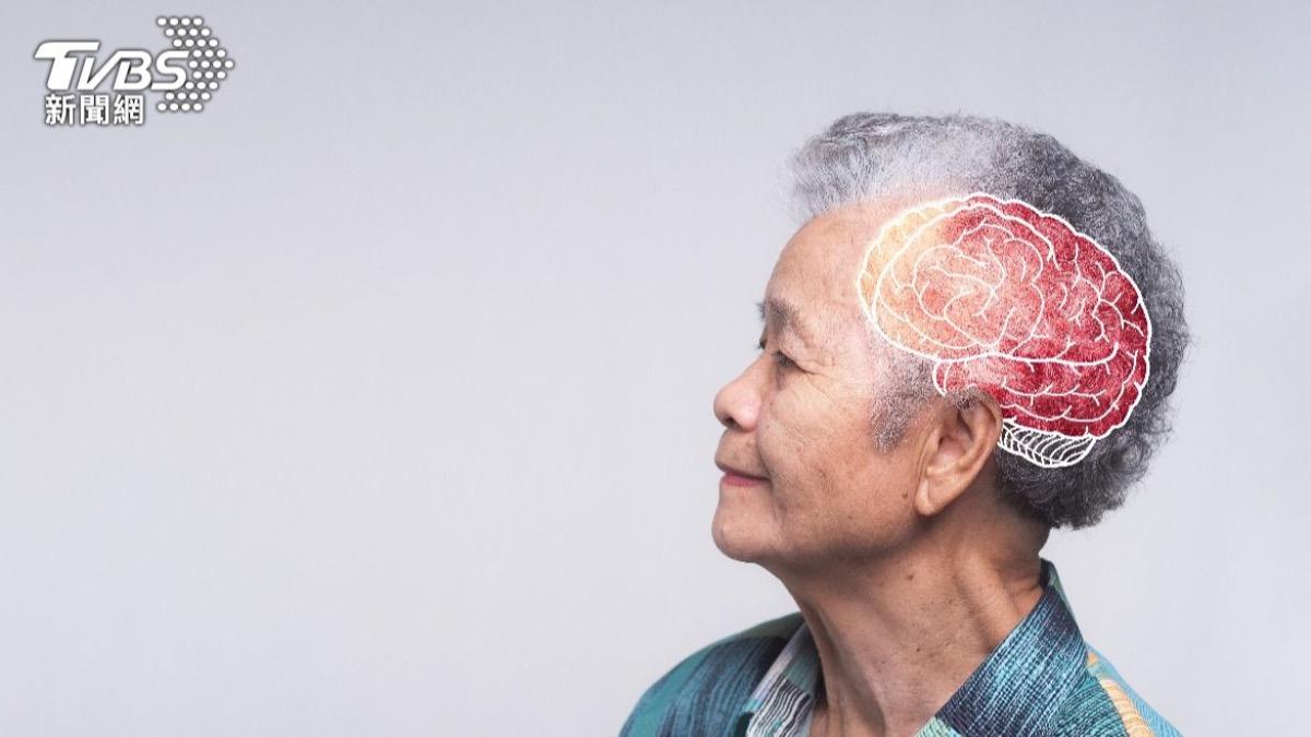 年紀大「大腦萎縮、容量變小」 研究:每天運動40分鐘防失智