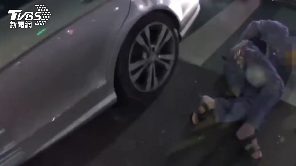 中原商圈驚魂!嫌犯拒檢衝撞 警破窗逮人搜出大量毒品