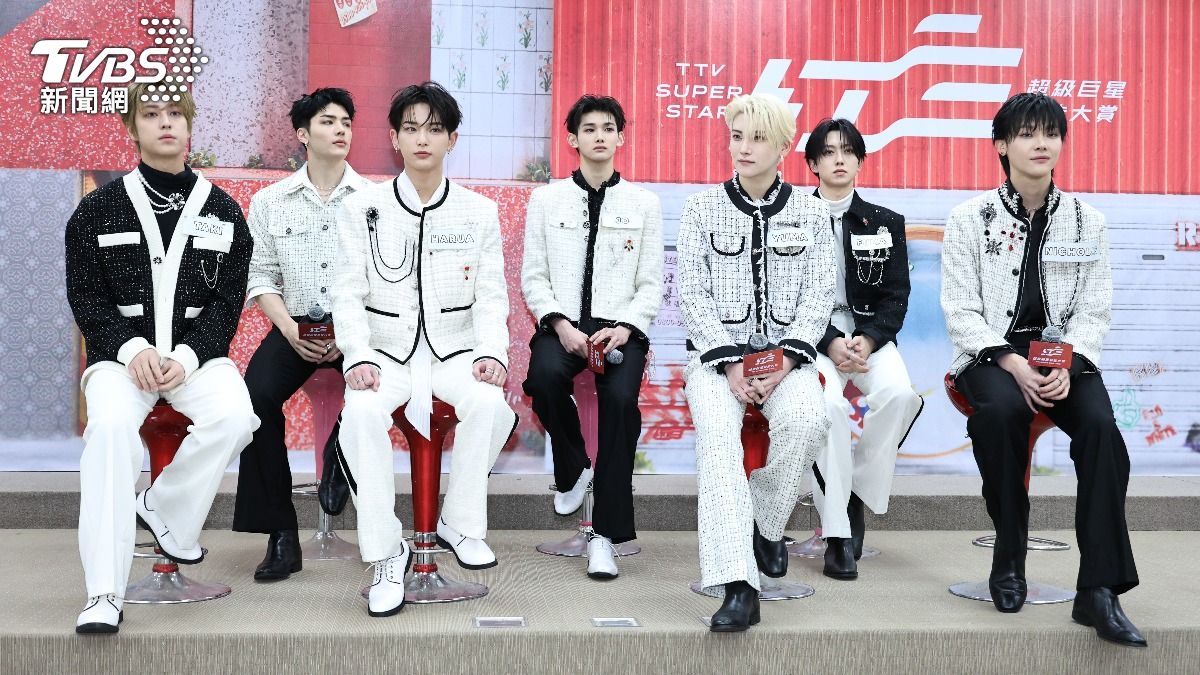 王奕翔抽紅包太少爆哭! 想帶&TEAM吃台式早餐「蛋餅、鐵板麵」