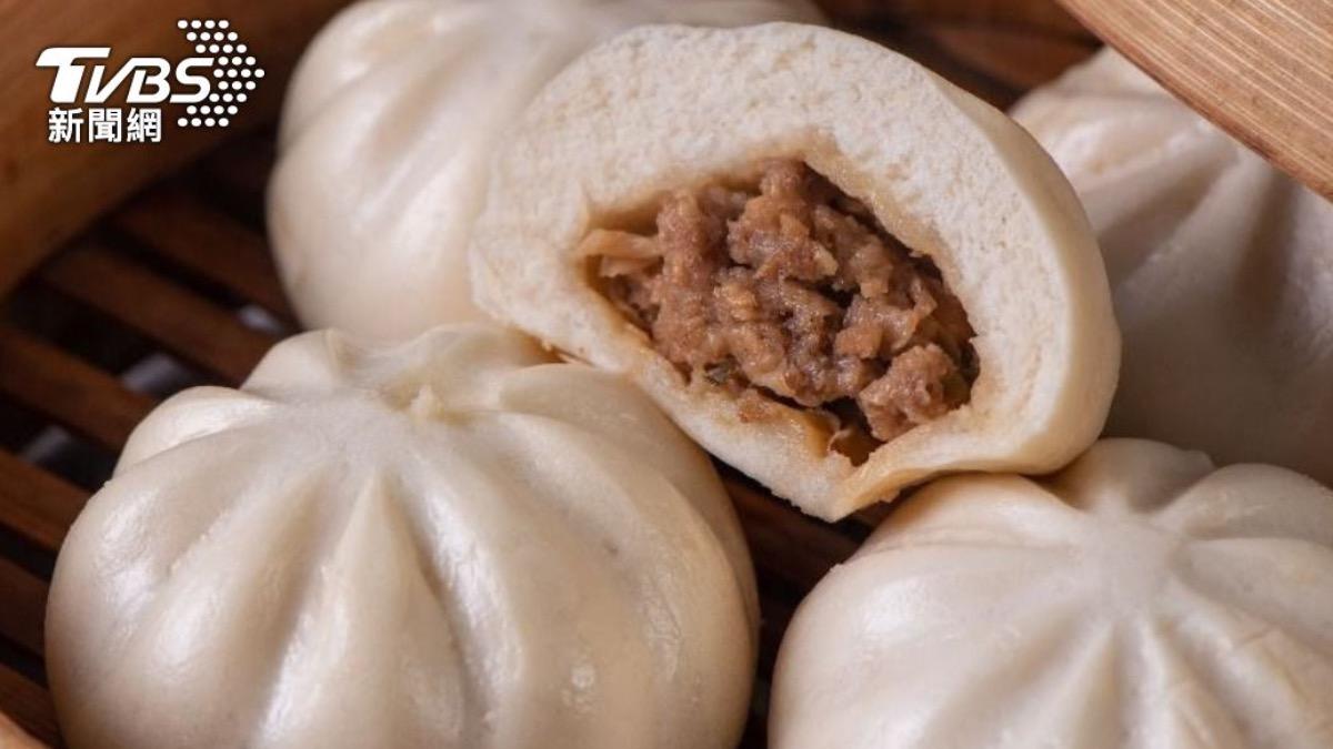 加熱包子、饅頭不用電鍋!日網推「微波爐加熱法」2分鐘超鬆軟