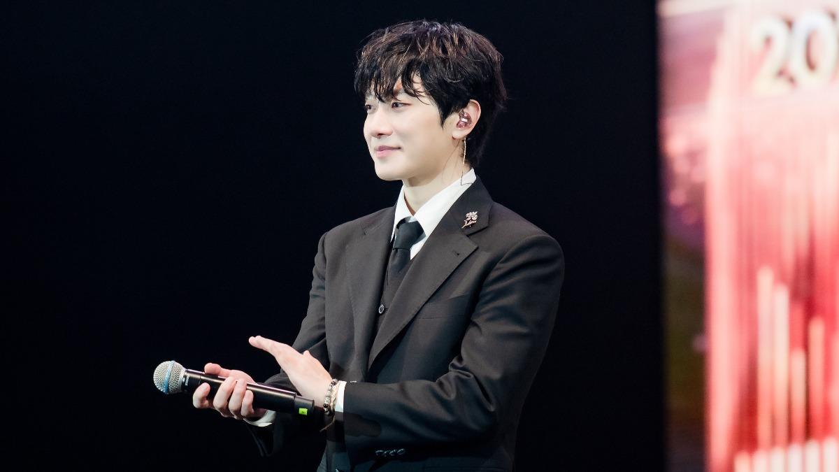 才剛離台!FTISLAND崔敏煥「演出中昏倒」 公司還原現場真相