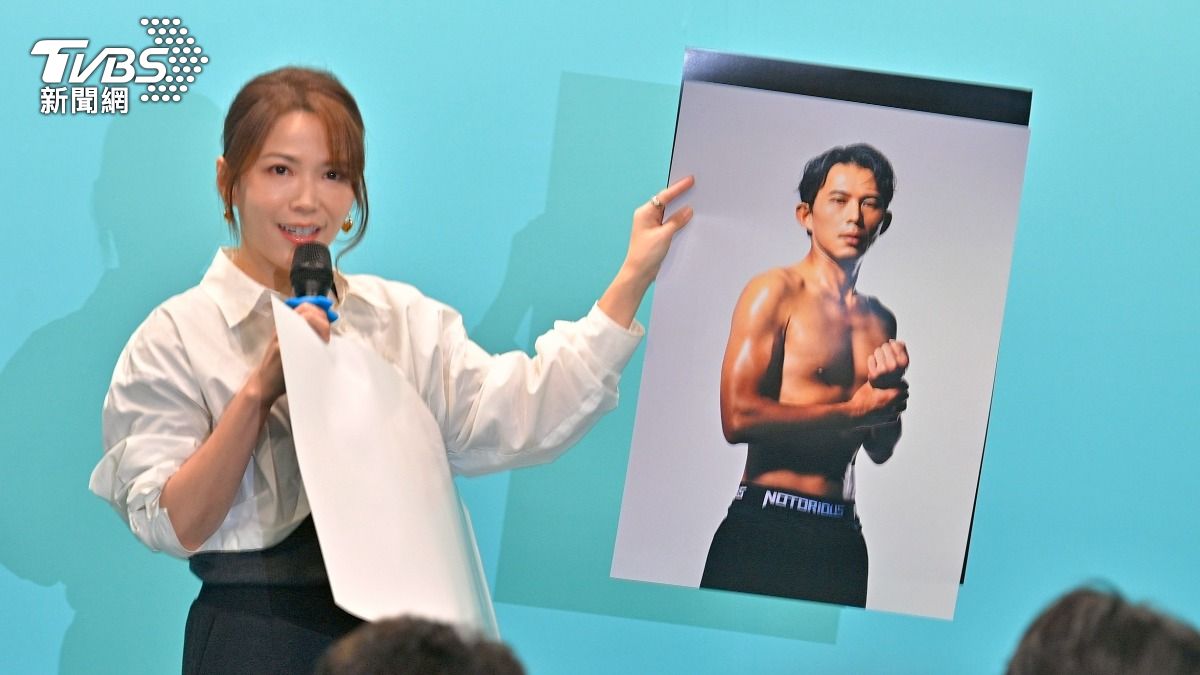 黃國昌健身大秀肌肉 柯文哲喊:我羨慕到嫉妒