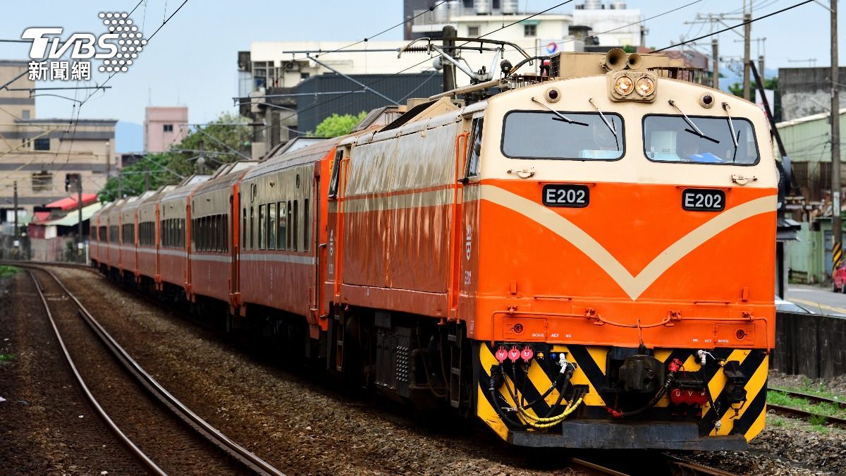 返鄉注意！台鐵春節「第三波加開」64班次　2/5起開搶別錯過