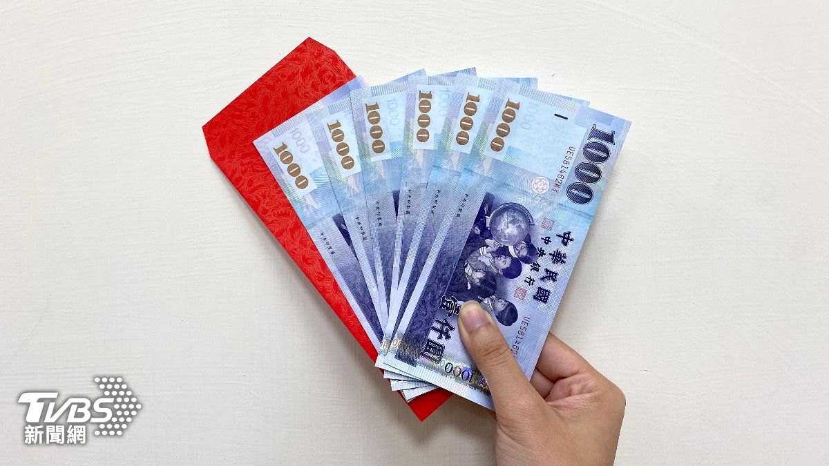 「年終1600」算多還少?兩派戰翻 網嘆殘酷現實更心酸