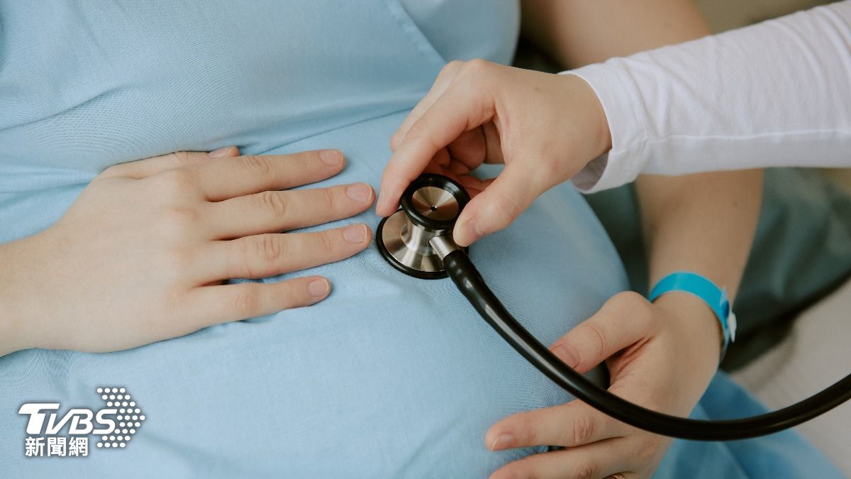 醫學奇蹟？陸73歲翁醫院照超音波　竟被告知「宮內早孕」