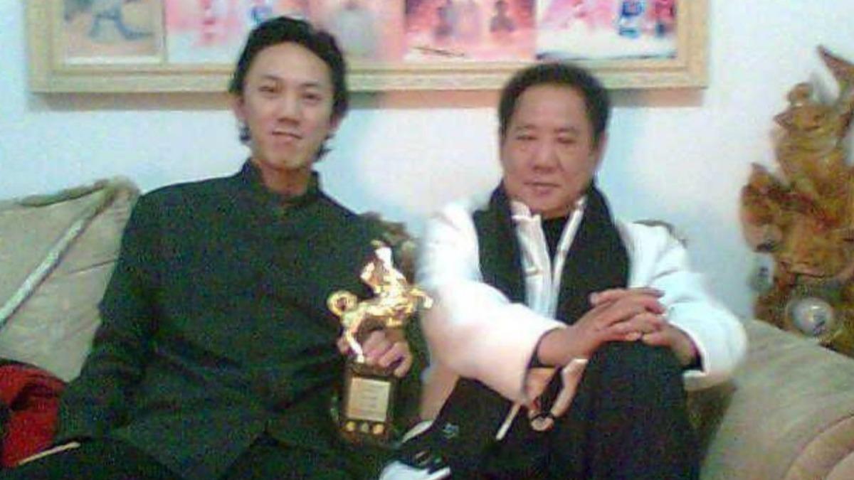 馬如龍49歲兒家中跌倒猝逝!警床邊尋獲藥袋 預計明相驗查死因