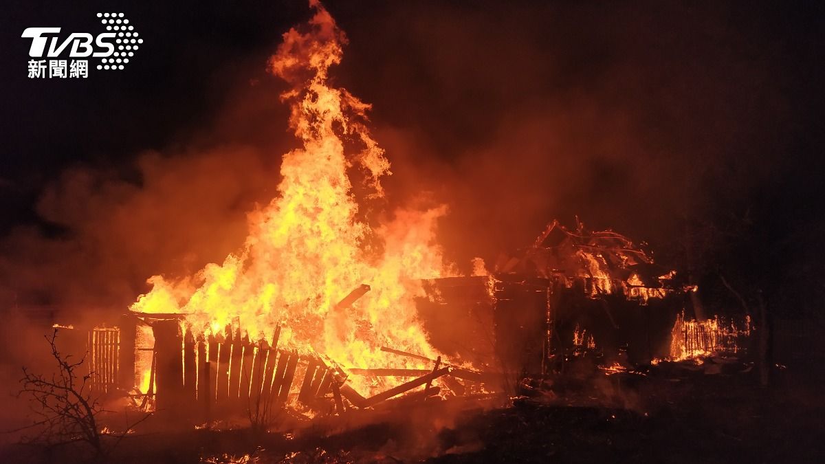 經營YouTube沒粉絲 印度網紅崩潰「縱火燒住家」害慘家人