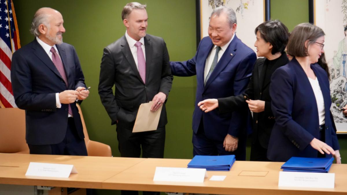 台美簽貿易協定!美駐中使領館也關注 轉發4張台美官員燦笑照