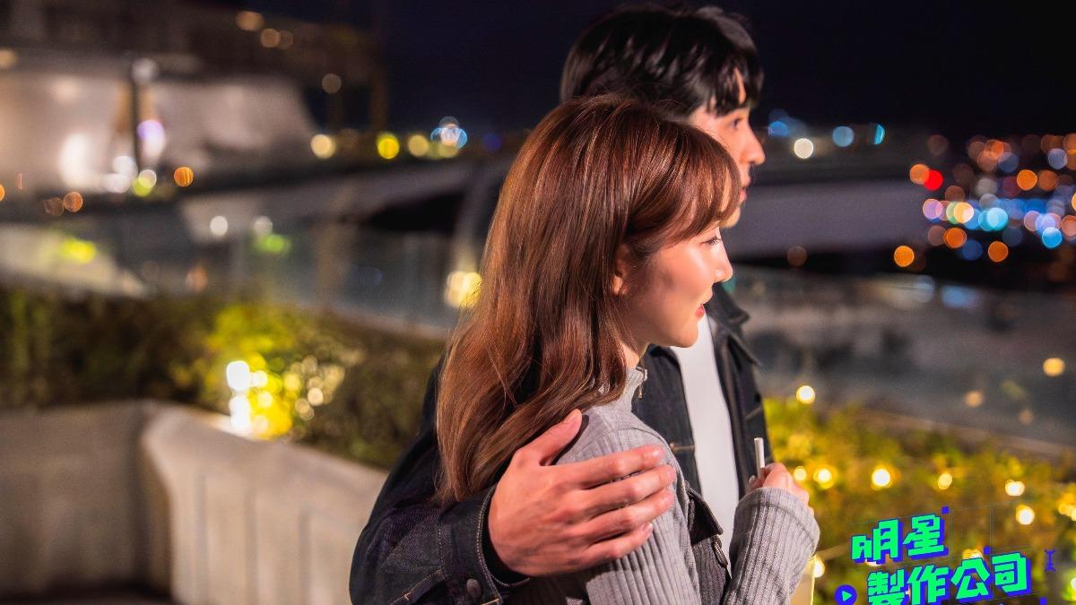 曾莞婷爆戀愛「型男甜摟肩」照片曝 閨密Lulu祝福:像嫁女兒一樣