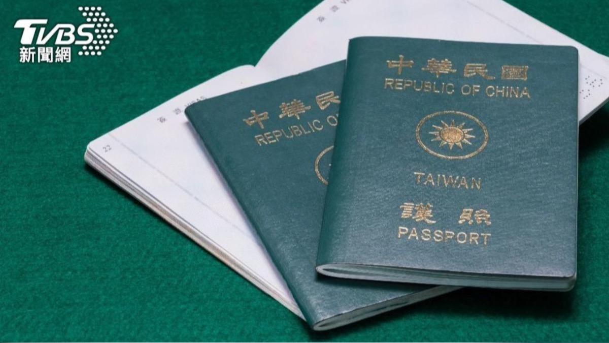 2026最新護照排行出爐!新加坡連霸、台灣排行再上升名次曝