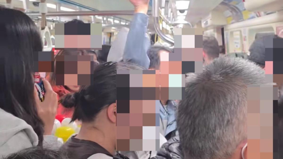 北捷龍山寺站傳揮傘攻擊「旅客驚逃」 捷運保全急到場