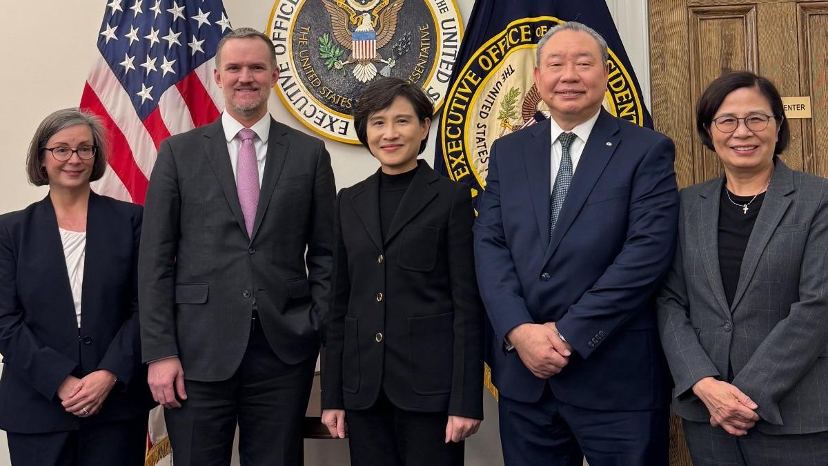 將出戰北市長?鄭麗君曝返台新任務 賴清德留言讚美