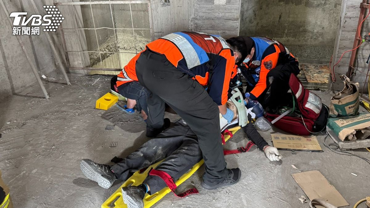 快訊/小年夜趕工釀悲劇!廢棄物重砸 台南工人頭破血流亡