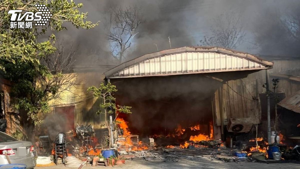 苗栗鐵皮豬舍起火百頭豬險成烤乳豬 1隻受驚「被嚇死」