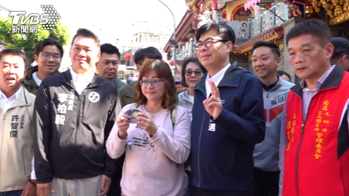 影音/陳其邁春節發紅包虧許智傑「落選還跑攤」 初一合體賴瑞隆破不合傳言