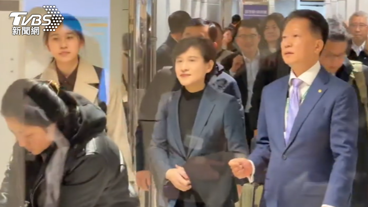 影音/鄭麗君完成台美貿易簽署返台 卓揆未接機