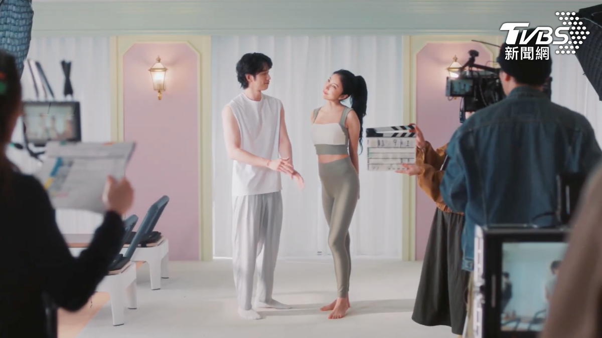 尾牙抽500萬!獎金直逼長榮台積電 楊謹華劉以豪合體