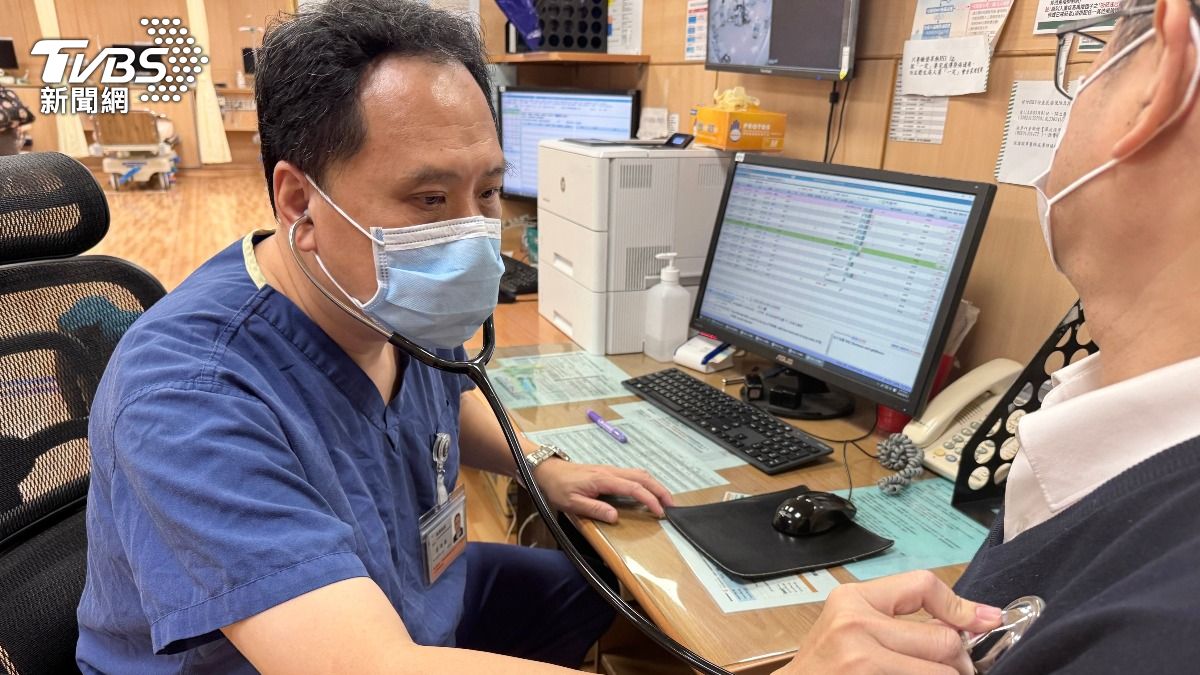 過年湯圓發糕藏危機!老幼噎食先別哈姆立克 專家曝急救SOP