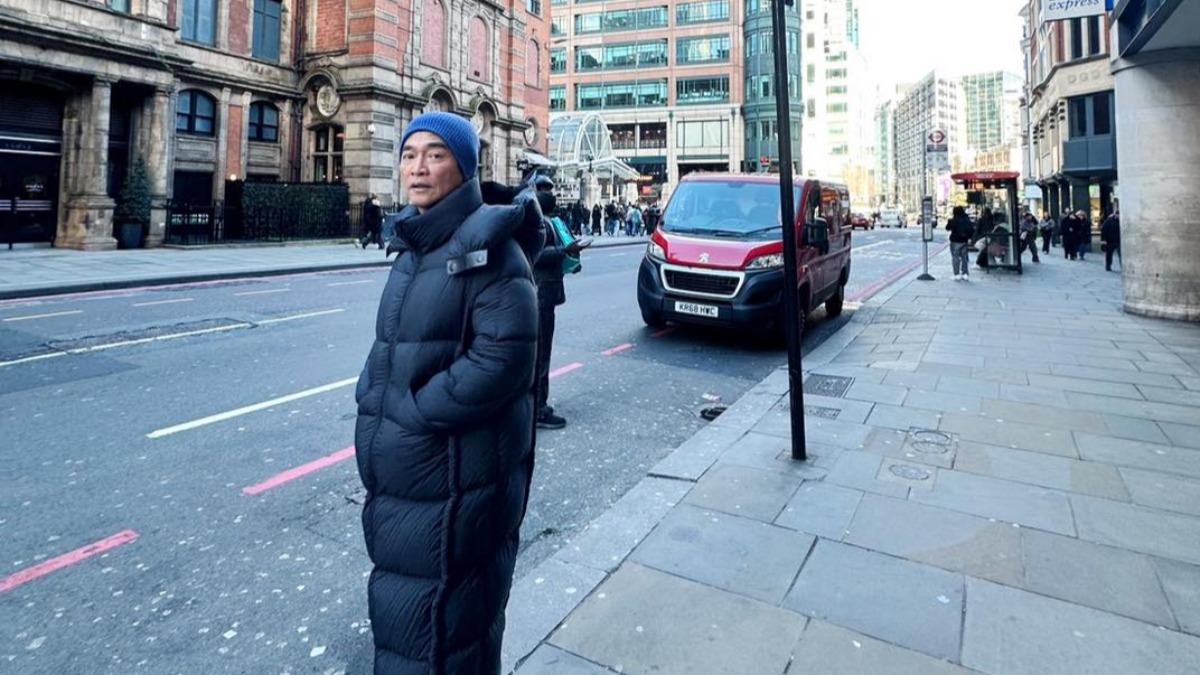 63歲大咖天王現身英國街頭!「0偽裝狀態」無人認出 粉絲遺憾錯過