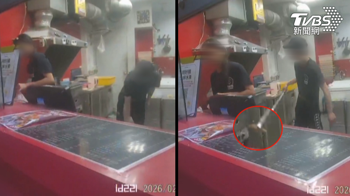 [新聞] 影音獨家／台南炸雞店「雞腿摔地」秒丟回 - 八卦 - PTT.BEST 批踢踢爆文