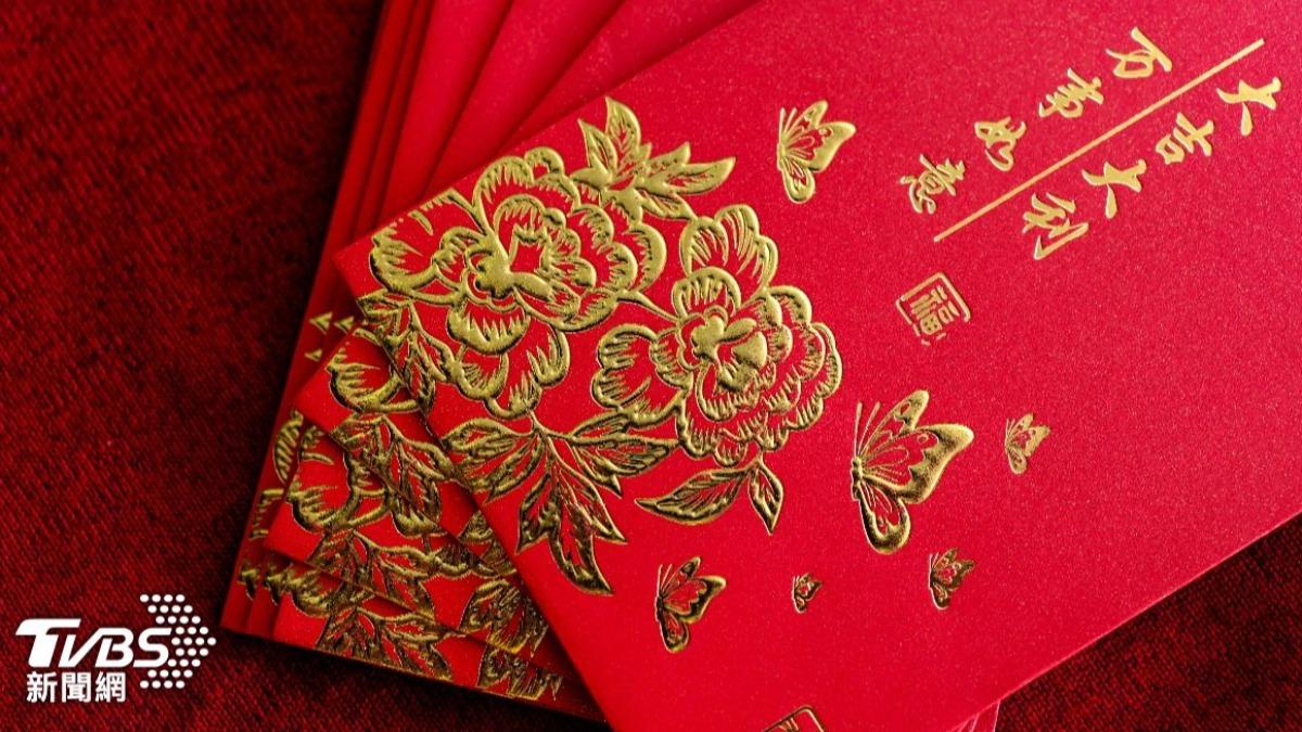 港餐廳初一多收60元「新年快樂費」!網掀兩派論戰